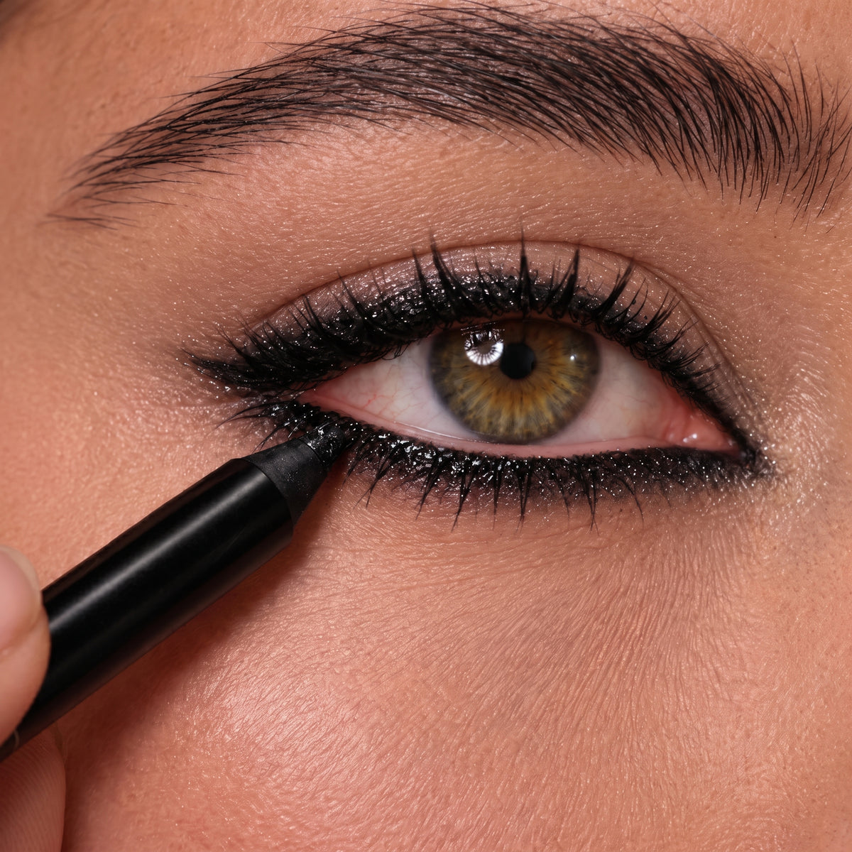 Essential - PAINT EYE PENCIL Wet Black
