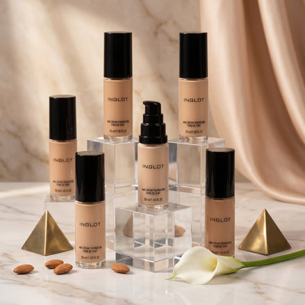 Inglot - Fondotinta Cremoso AMC